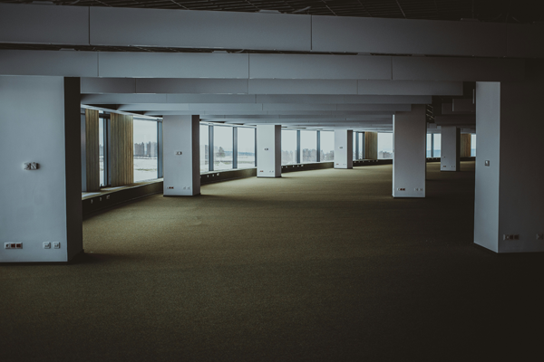 A carpeted office after being cleaned by a pro commercial janitor