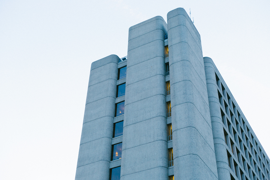 Outside view of a typical commercial building with windows that are maintained by pro window washers